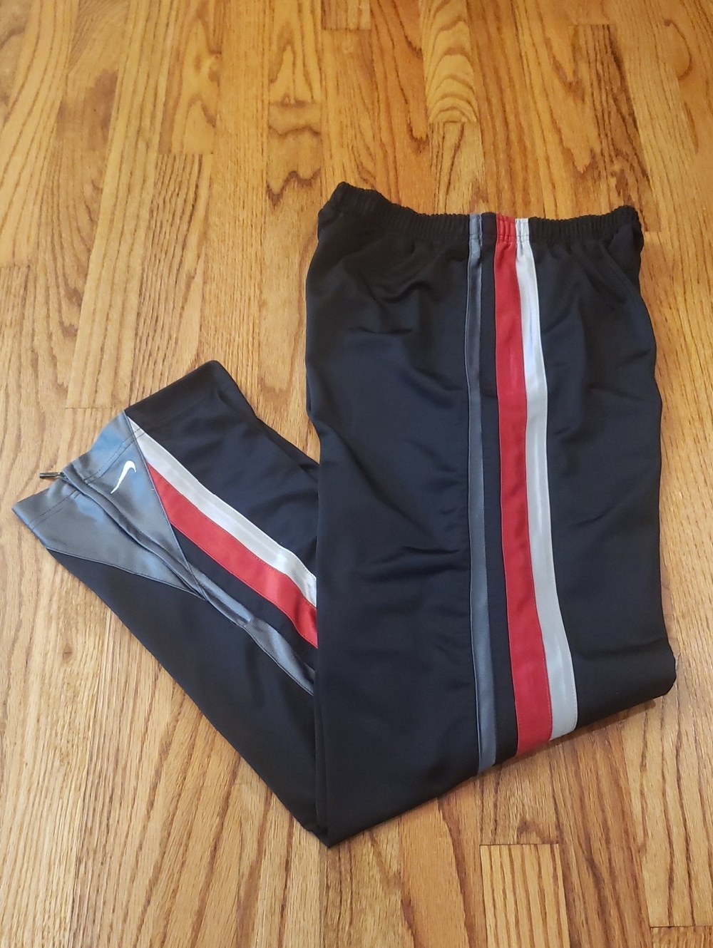 Nike Black Sweatpants with Red and Gray Side Stripes Size: YXL (18-20)